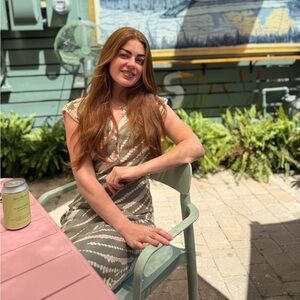 Meet your Posher, Alexandra